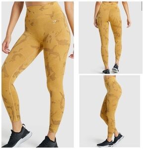 Gymshark Women's Yellow Camo Adapt Seamless Gym Leggings Camouflage | Size SM